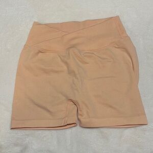 LIGHT ORANGE GYM SHORT